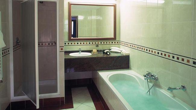 Van Der Valk Hotel Emmen Nieuw-Amsterdam Room photo